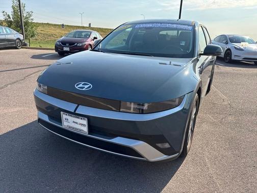 2025 Hyundai IONIQ 5 SE Standard Range