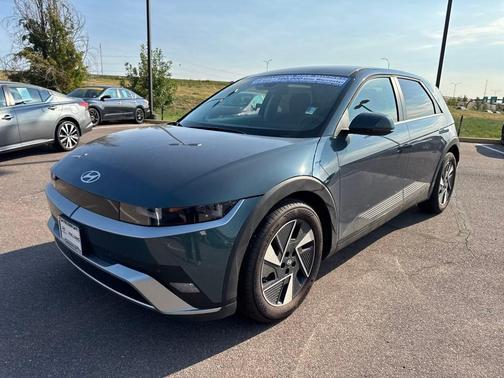 2025 Hyundai IONIQ 5 SE Standard Range