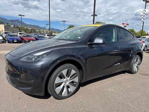 2024 Tesla Model Y Long Range