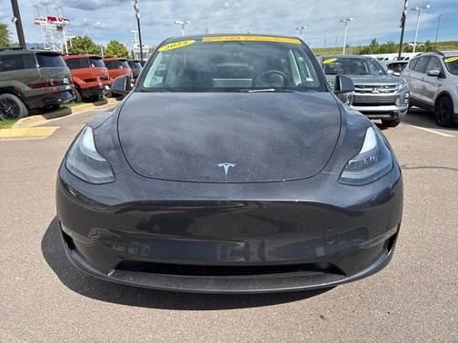 2024 Tesla Model Y Long Range