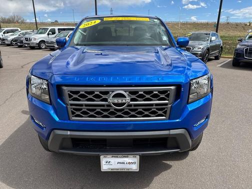 2024 Nissan Frontier SV