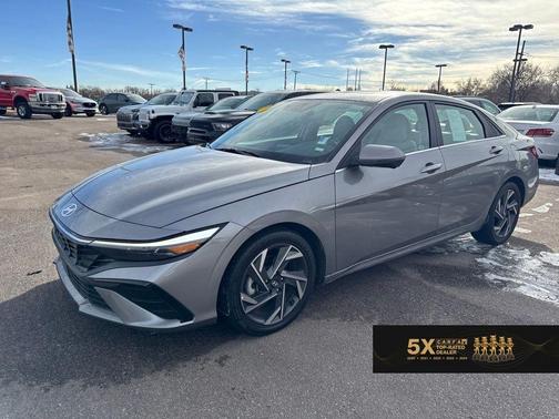 2024 Hyundai ELANTRA Limited