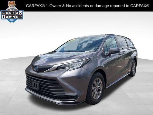 Predawn Gray Mica 2023 Toyota Sienna LE