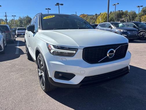 2019 Volvo XC40 R-DESIGN