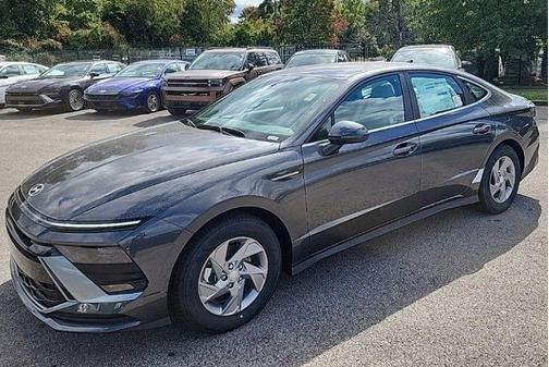 2025 Hyundai SONATA SE