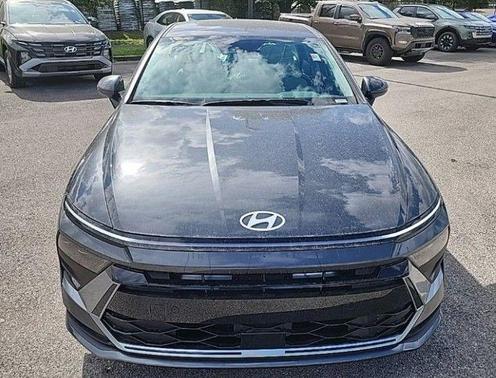 2025 Hyundai SONATA SE