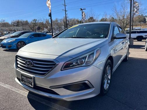 2016 Hyundai SONATA SE