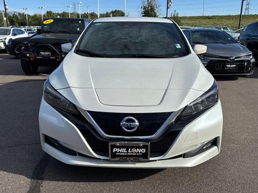 2022 Nissan Leaf SV