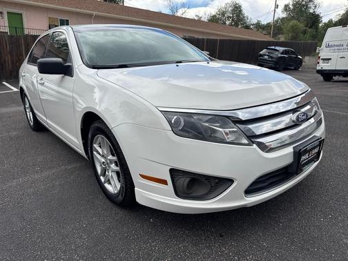2011 Ford Fusion S