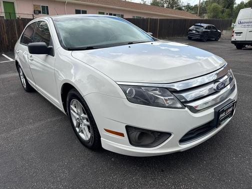 2011 Ford Fusion S