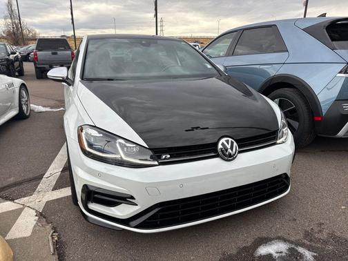2019 Volkswagen Golf R 2.0T w/DCC & Navigation