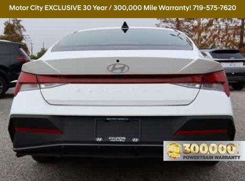 2025 Hyundai ELANTRA SE