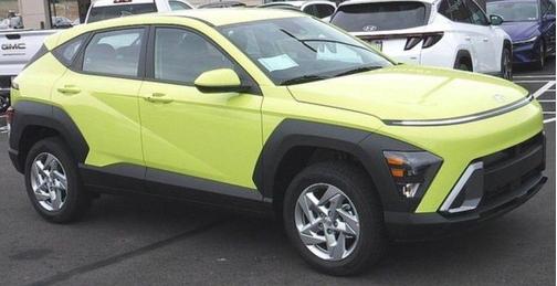 2025 Hyundai KONA SE
