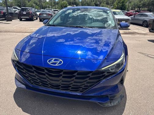 2021 Hyundai ELANTRA SEL