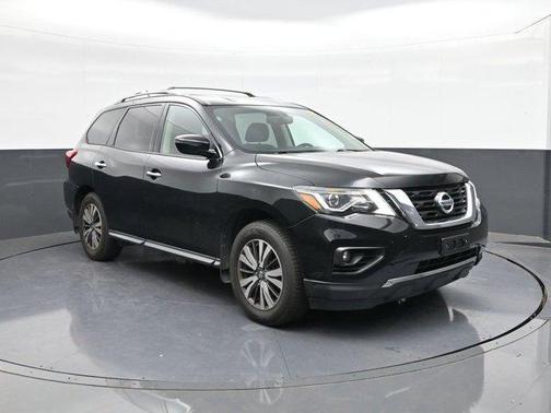 2017 Nissan Pathfinder SV