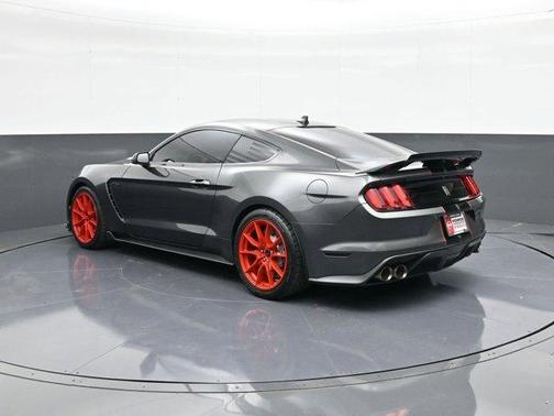 2020 Ford Shelby GT350 Base