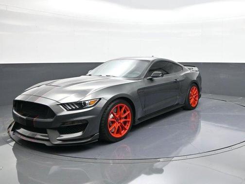 2020 Ford Shelby GT350 Base