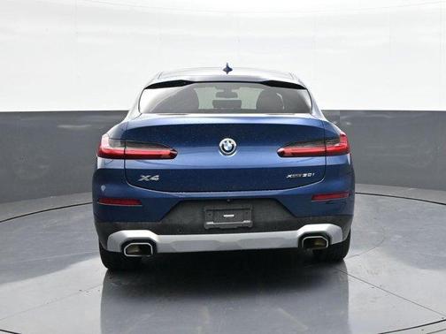 2022 BMW X4 xDrive30i