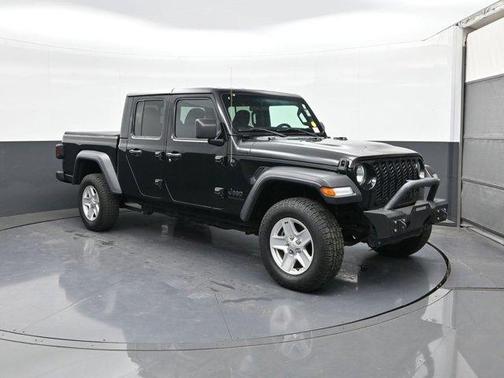 2020 Jeep Gladiator Sport