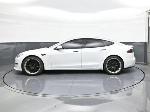2021 Tesla Model S Plaid