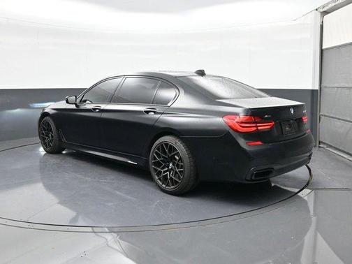 2018 BMW 750 i xDrive