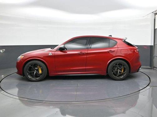 2018 Alfa Romeo Stelvio Quadrifoglio