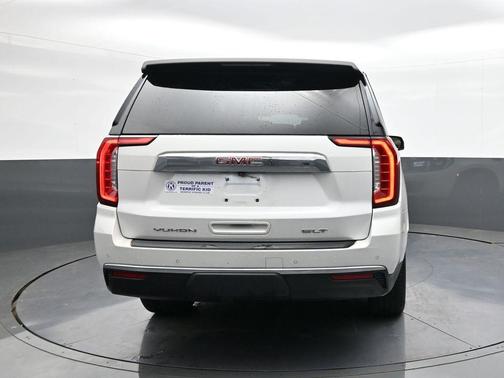 2021 GMC Yukon XL SLT