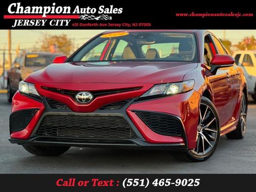 2024 Toyota Camry SE Nightshade