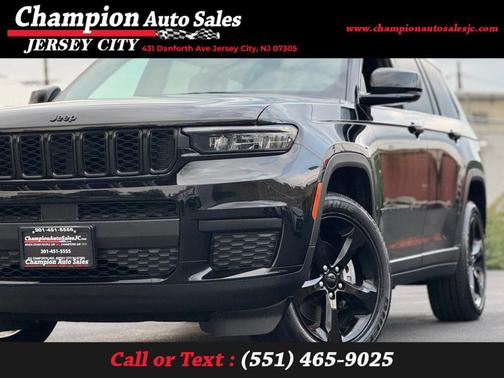 2022 Jeep Grand Cherokee L Laredo