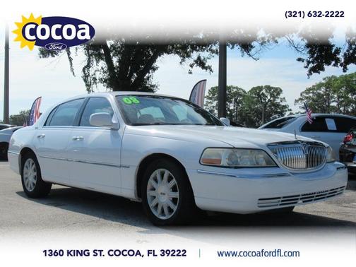 2008 Lincoln Town Car Signature
