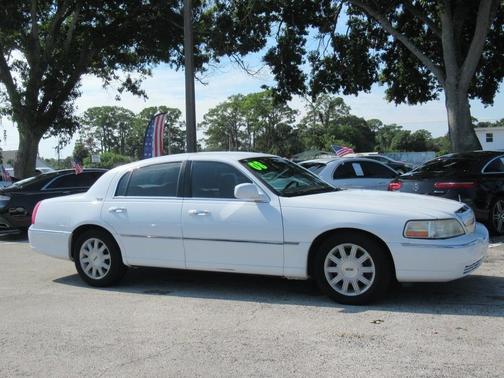 2008 Lincoln Town Car Signature