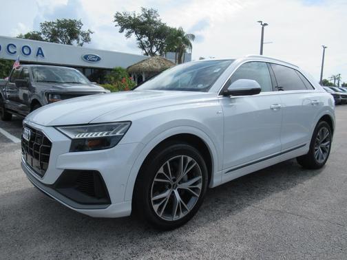 2021 Audi Q8 55 Premium Plus