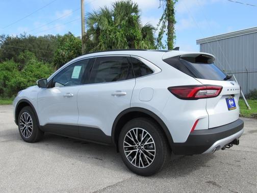 2025 Ford Escape PHEV Base