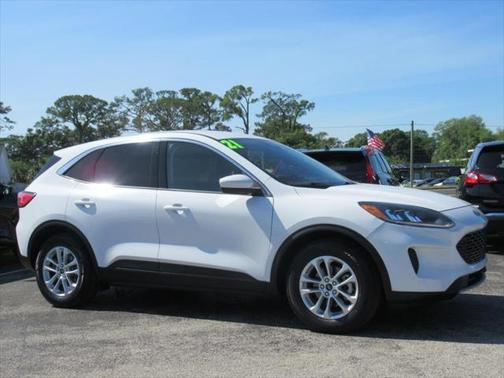 2021 Ford Escape SE
