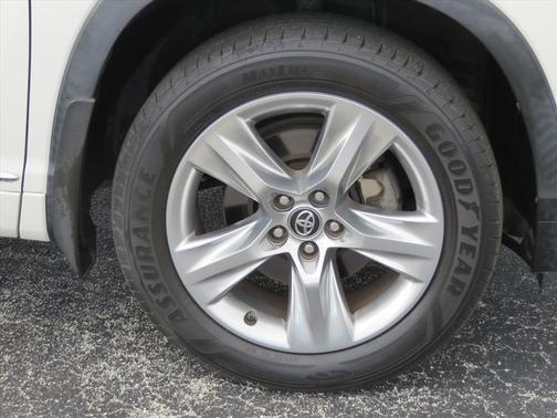 2017 Toyota Highlander Limited Platinum
