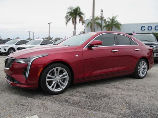 2023 Cadillac CT4 Luxury