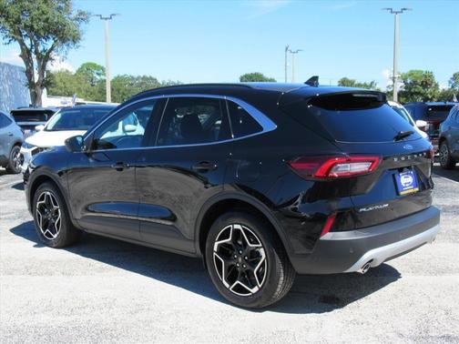 2025 Ford Escape Platinum