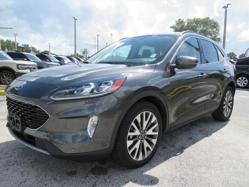 2020 Ford Escape Titanium