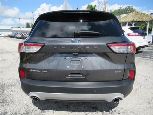 2020 Ford Escape Titanium