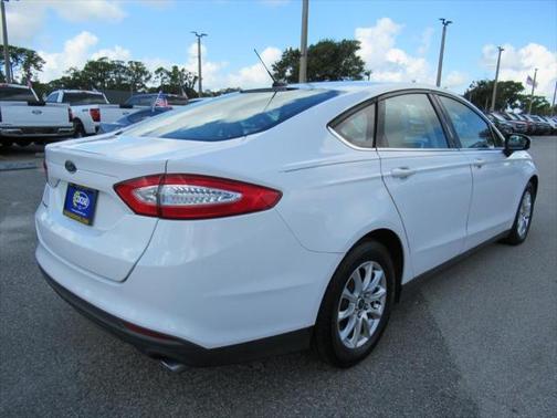 2016 Ford Fusion S