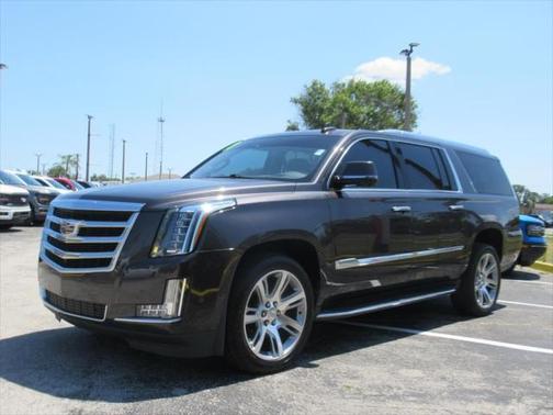 2017 Cadillac Escalade ESV Luxury