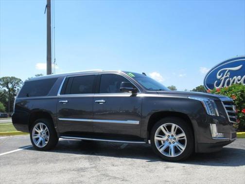2017 Cadillac Escalade ESV Luxury