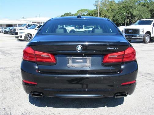 2019 BMW 540 540i