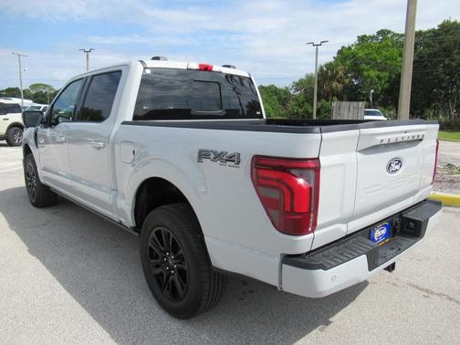 Avalanche 2026 Ford F-150 Platinum