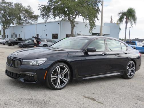 2018 BMW 740 740i