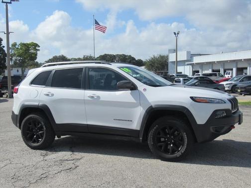 2018 Jeep Cherokee Trailhawk