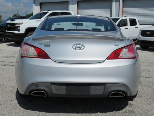 2010 Hyundai Genesis Coupe 3.8