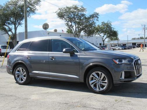 2021 Audi Q7 55 Premium Plus