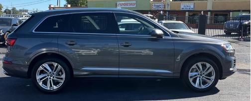 2021 Audi Q7 55 Premium Plus