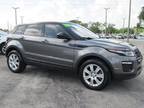 Corris Gray Metallic 2018 Land Rover Range Rover Evoque SE Premium